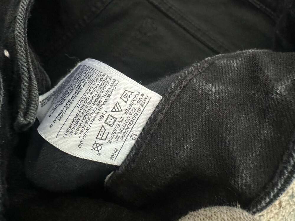 Old Navy Rockstar Women's Size 25x40 Super Skinny High Rise Black Jeans - Picture 2 of 3